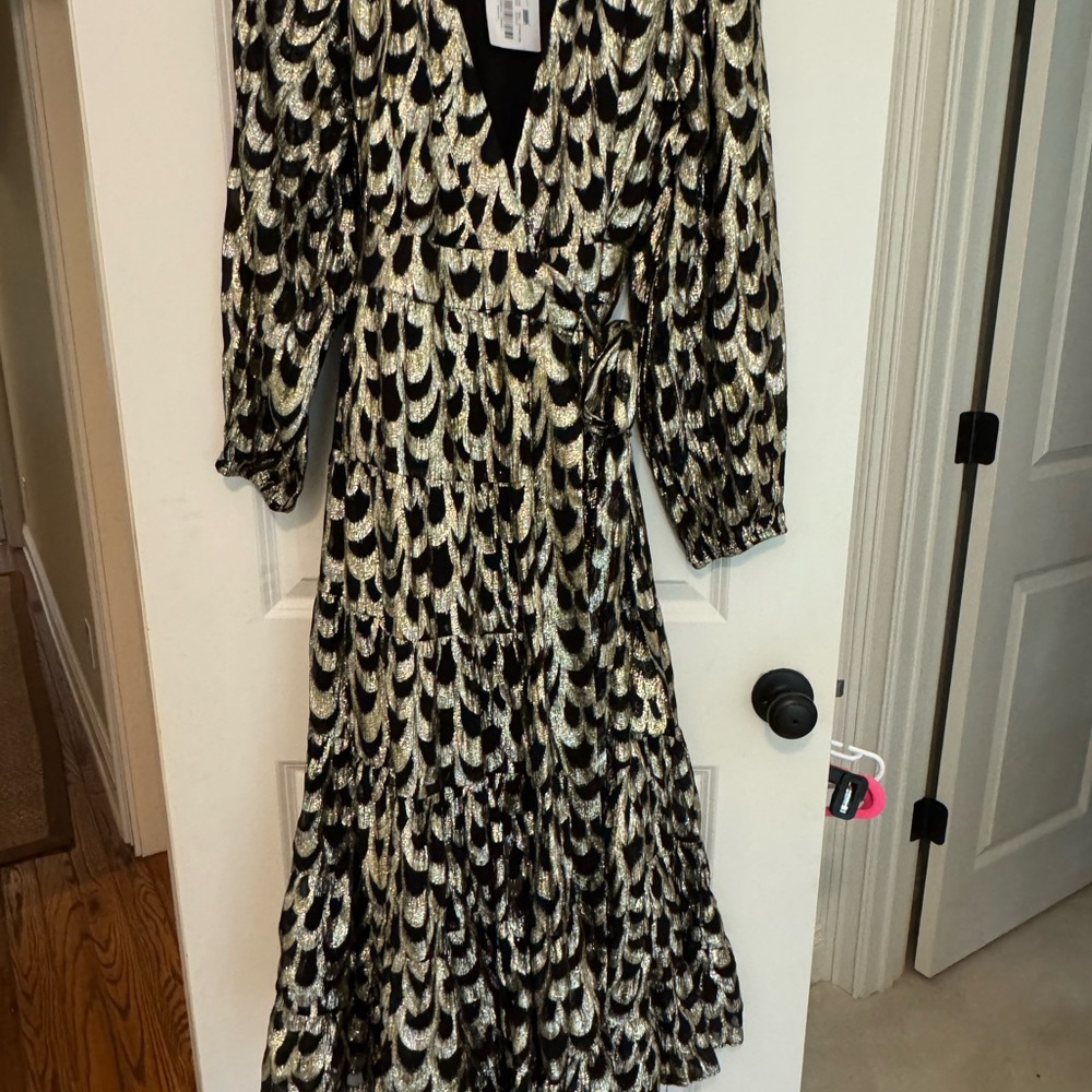 Gibson Latimer Black and White Wrap Sundress with Bishop Sleeves